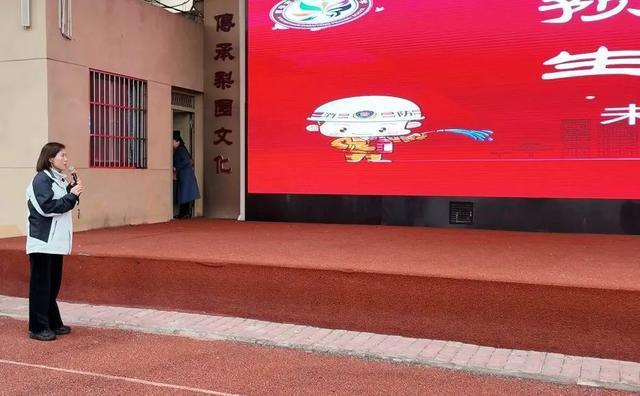 未央区大白杨小学开展2024年冬季消防安全演练(图6)
