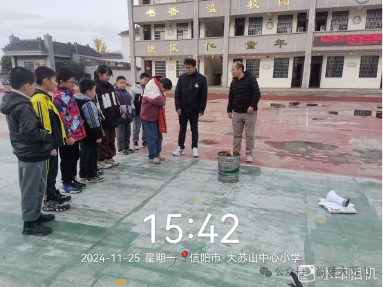 以“演”助防 防患未“燃” 光山县大苏山中心学校举行消防应急疏散演练(图7)