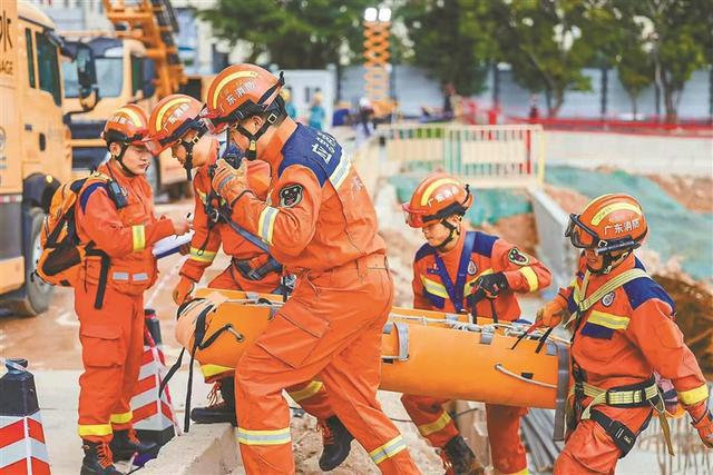 深圳消防：推进城市消防安全治理——构建“五分钟救援圈”“三驾马车”火灾防救体系(图2)