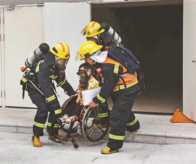 深圳消防：推进城市消防安全治理——构建“五分钟救援圈”“三驾马车”火灾防救体系(图1)