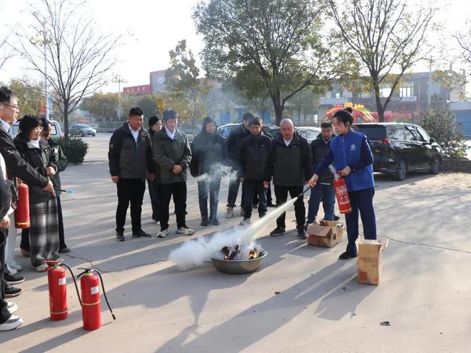 干货满满精彩纷呈吕梁消防“敲门”入企业上好冬季安全课！(图4)