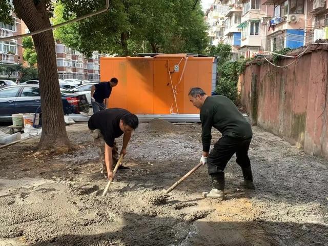 车多位少？他们在方寸之间做腾挪破解“停车难”(图2)
