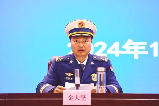 温州市消防救援支队举行2024年冬季消防员退出欢送仪式(图3)
