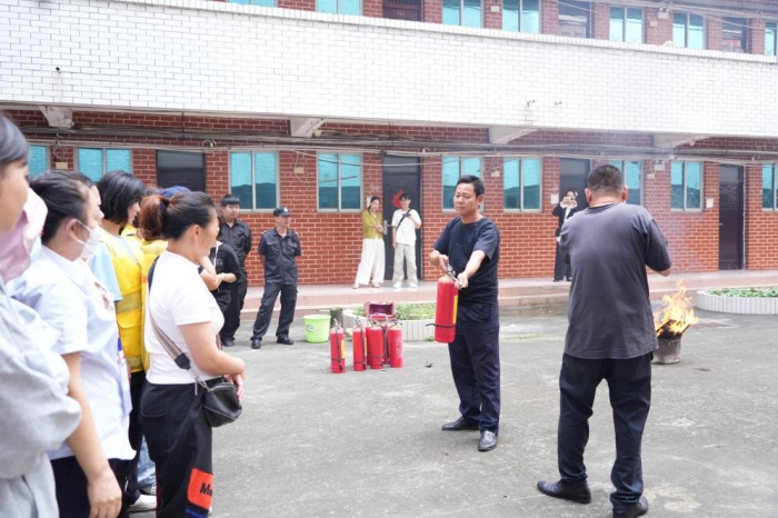 【马上办】小区内灭火器已过质保期？(图1)