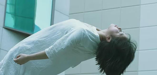 2024最新韩国超自然驱魔片父亲为救女与恶魔对抗不惜付出生命(图2)