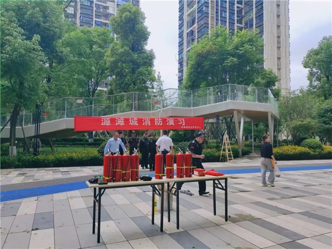 成都成华区华林社区2024年消防培训、整治宣讲与演练活动亮点纷呈(图2)