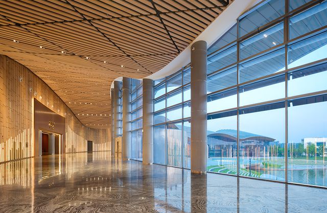 新地标！北京建院+保罗·安德鲁作品：南通大剧院(图5)