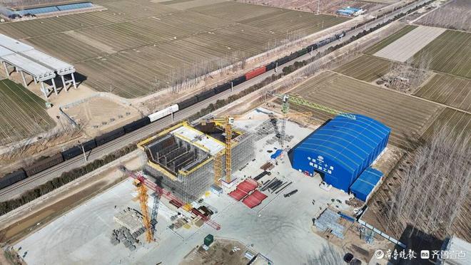 20000吨巨转倒计时东阳高速跨铁立交桥主墩5月底转体施工(图1)