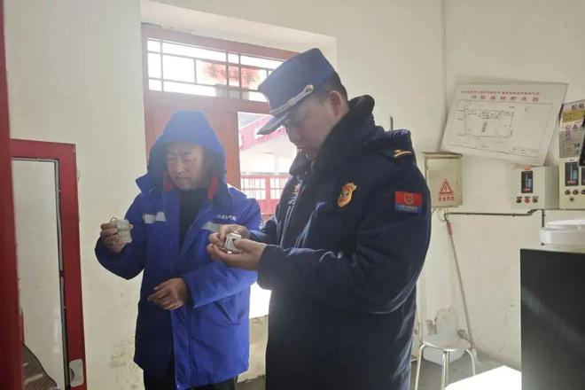临汾：点亮复产安全灯！全力筑牢易燃易爆场所“防火墙”(图2)
