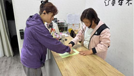 安阳市文峰区东关街道：签订安全生产责任书 筑牢安全防护网(图1)
