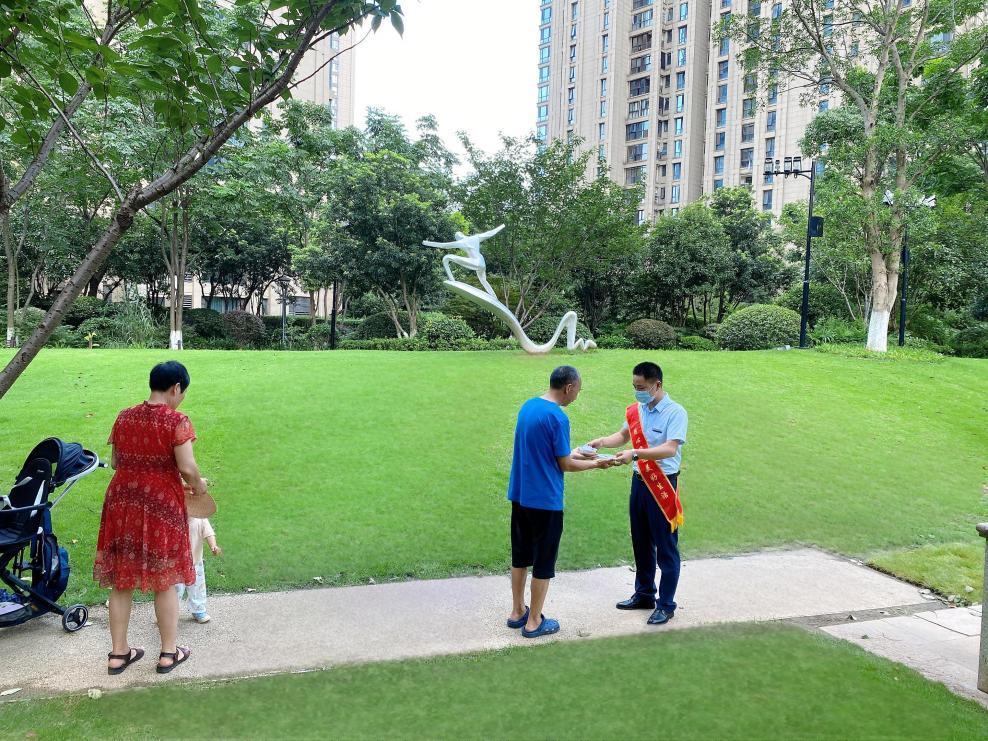 金茂服务：长期主义开出绚丽之花见证城市十年蜕变(图3)