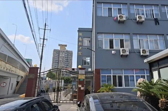 闵行这个园区有了消防站还配了专业消防车……(图8)