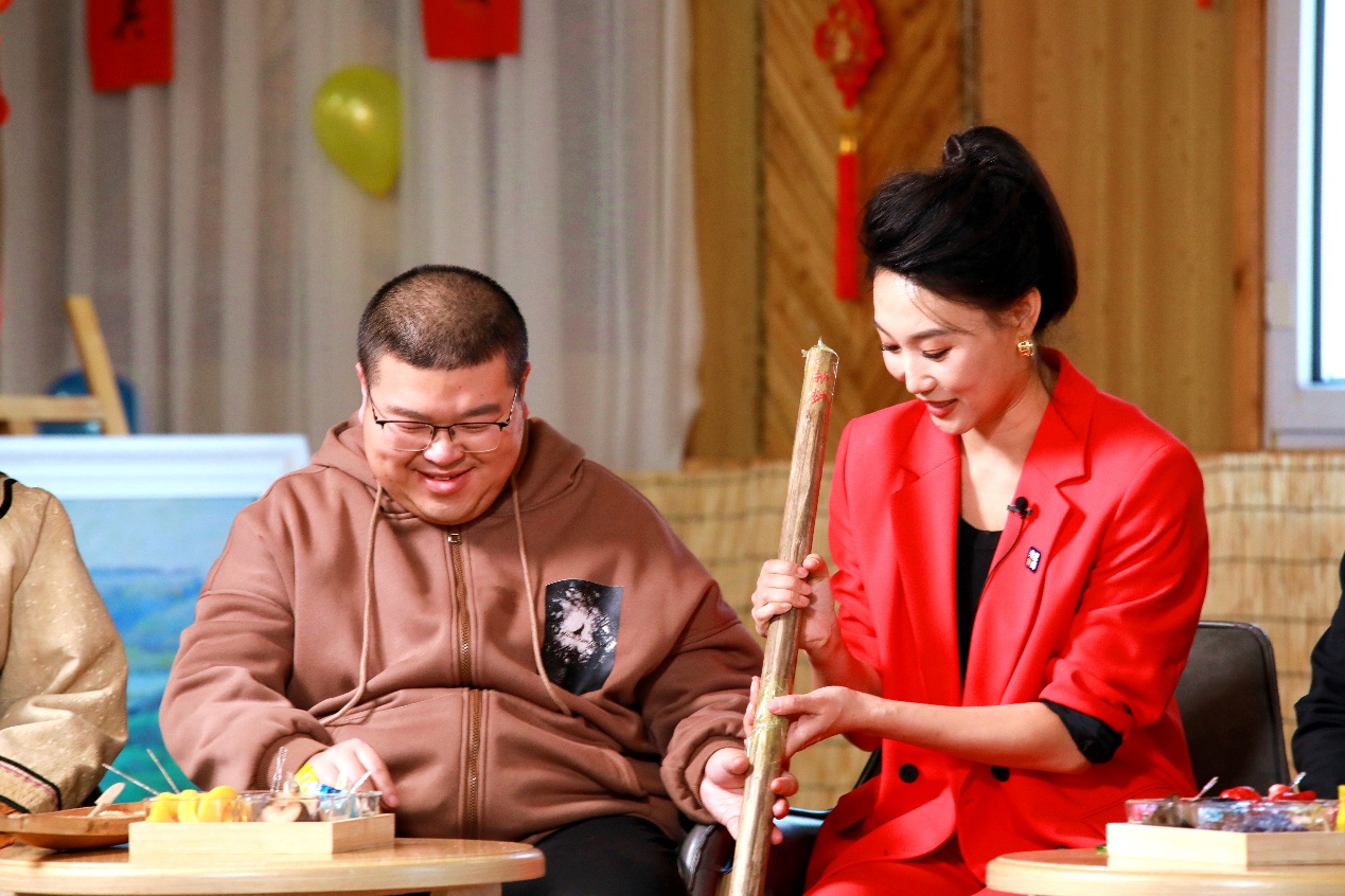 父子同心守青山 护林接力写春秋——阿木尔林业局1—2线管护员赵凤歧、赵炎父子的故事(图1)
