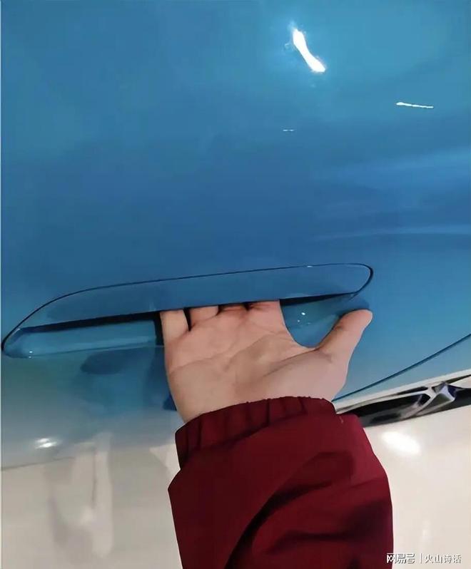 工信部亮剑！全隐藏式门把手彻底凉了？安全终于给设计按下暂停键(图5)