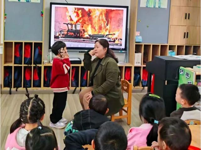 翠屏区双谊镇中心幼儿园开展“119”全国消防宣传日主题活动(图3)