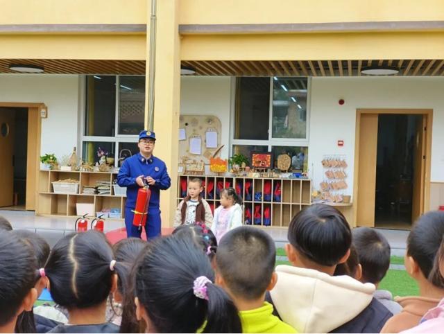 翠屏区双谊镇中心幼儿园开展“119”全国消防宣传日主题活动(图6)