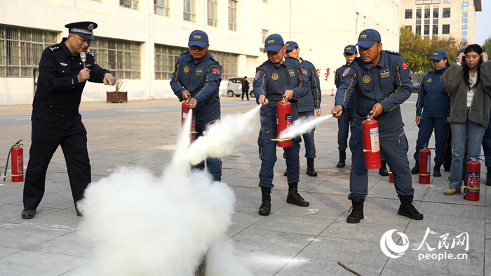 潘丹勇：警务室里的“创新达人”(图2)