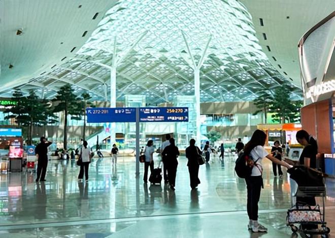 日本高层请求访华我大使话说的很绝高市不认错不可能给机会(图11)