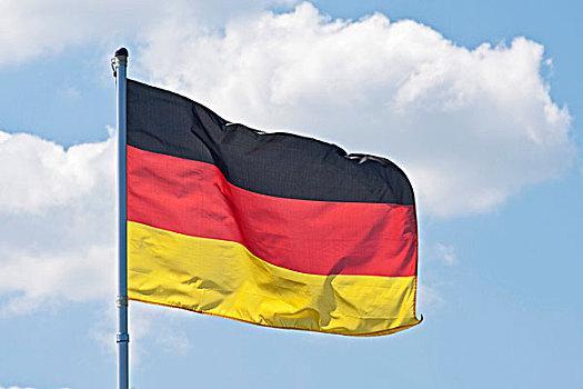 欧委会要求欧盟成员排除中兴、华为设备外交部：损人不利己(图2)