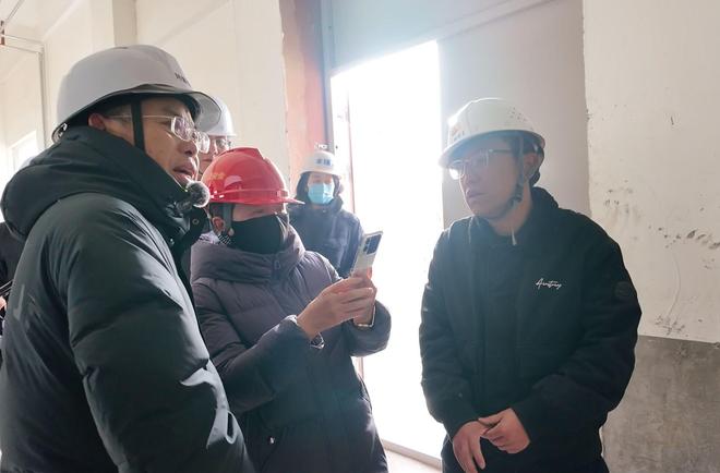 中央安全生产考核巡查组发现内蒙古一在建工地隐患重重(图1)