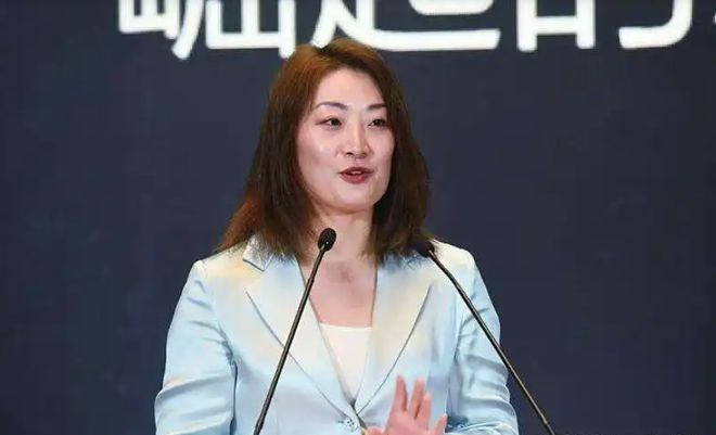 宗馥莉辞职原因疑曝光：商标使用不合规她决定经营自己的品牌(图5)