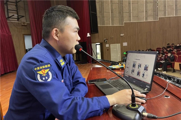 马跃新程 聚势前行｜黑河市消防救援支队2025年度政治工作综述(图1)