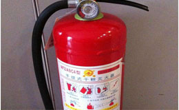 18岁男子犯抢劫罪等获刑11年申诉称抢劫金额仅2千多家属：是孩子间打闹；法院驳回：多次属加重情节(图1)