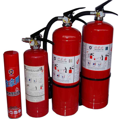 中山西区一小区消防设施“千疮百孔” 顶楼违建难拆除(图1)