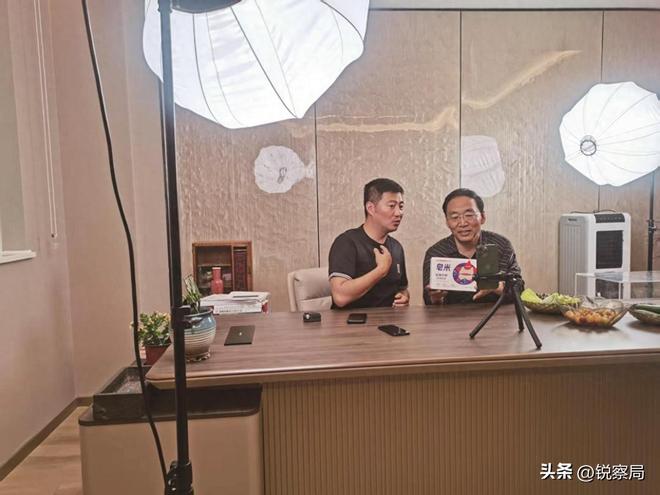 不用担心年轻人不爱国中国人的爱国情怀是老外永远无法理解的(图18)