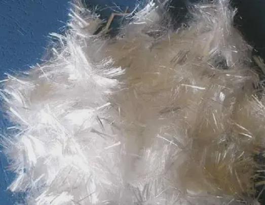 麻了！深圳男孩家中玩这东西全身多处被扎满“细针”！妈妈当场崩溃！网友吓哭(图1)