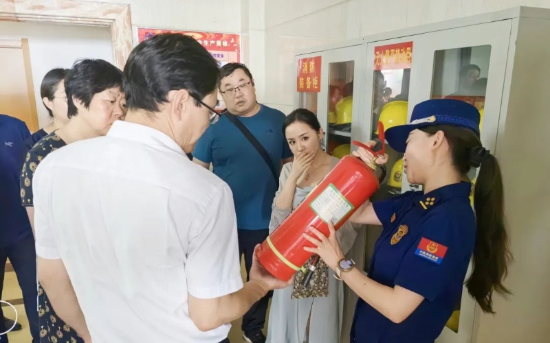 守护万家灯火！我国综合性消防救援队伍增至近22万人(图1)