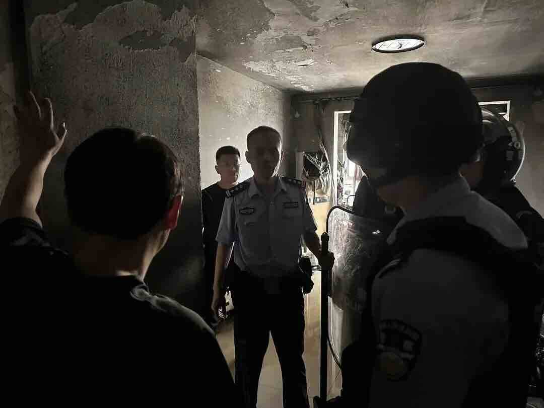 伤痕铸初心热血守平安丨淄博市公安局辅警孟龙以无畏担当践行党员使命(图2)